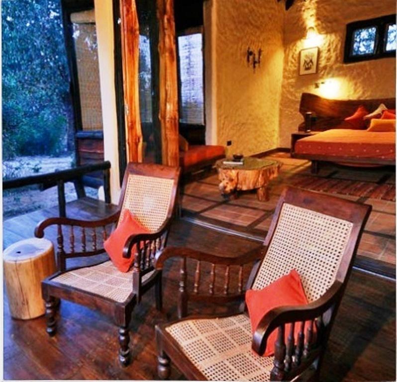 Kanha Earth Lodge Mandlā Habitación foto