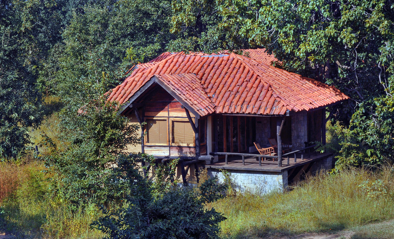 Kanha Earth Lodge Mandlā Exterior foto